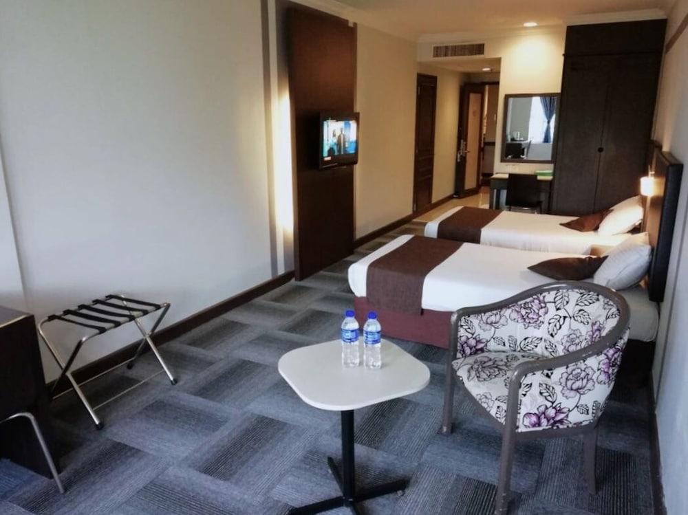 Legend Inn Taiping Exterior photo